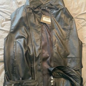 LEATHER VEST JACKET